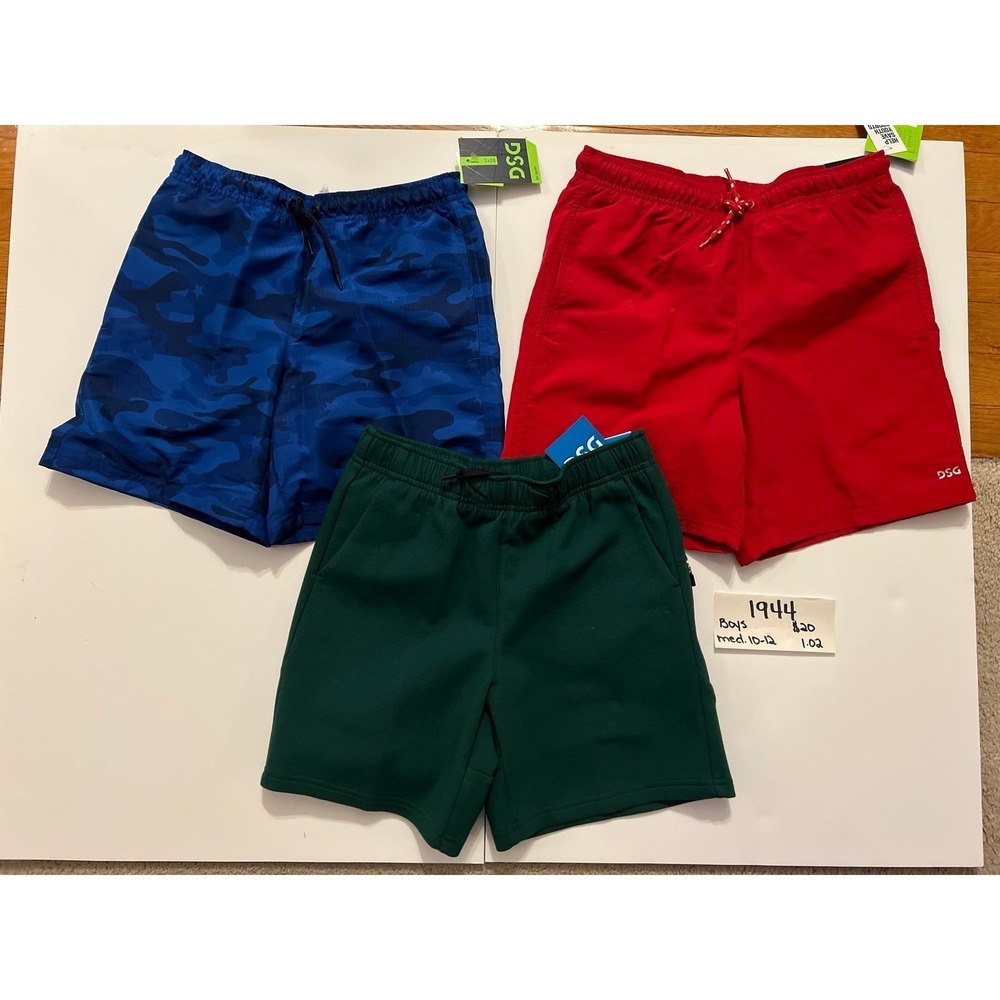 Boys size 10/12 shorts‎ (1944)